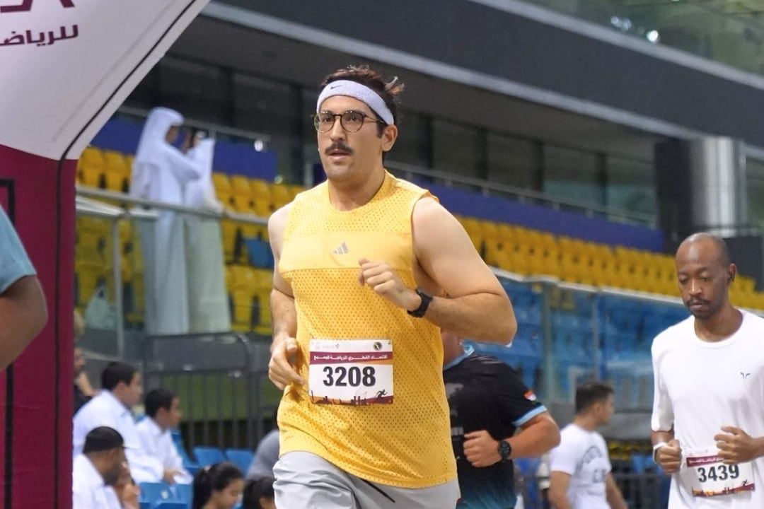 هل يمكن الجري في سباق افتتاح T100 بعد 8 ساعات عمل في المكتب؟ نعم، الأمر ممكن